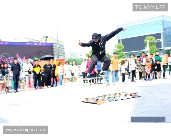 滑板文化的魅力:深入了解北京滑板队的灵活性与团队精神 滑板文化的魅力:深入了解北京滑板队的灵活性与团队精神