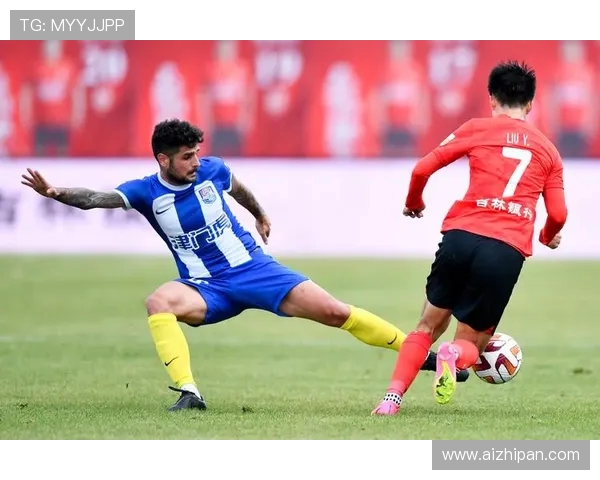 亚特兰与梅里达的激烈对决揭示足球战术与团队精神的较量