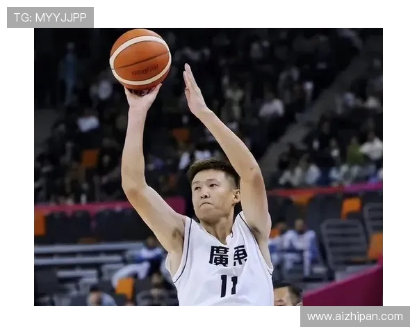 周鹏：从篮球场上的拼搏者到社会公益的践行者，传递正能量与希望