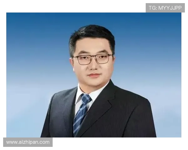 李添荣：从普通青年到行业领军人物的奋斗历程与成功秘诀揭秘