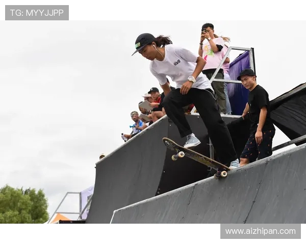 全国街舞大赛点评:深圳滑板队默契配合展现团队精神与创意风采 全国街舞大赛点评:深圳滑板队默契配合展现团队精神与创意风采